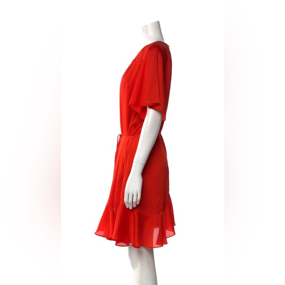 Ted Baker Red Dress with tie waist. Ted Baker size 4 = US 8/10 - Picture 2 of 5